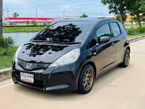 2012 HONDA JAZZ 1.5 S รถใช้น้อย แต่งมาเพียบ